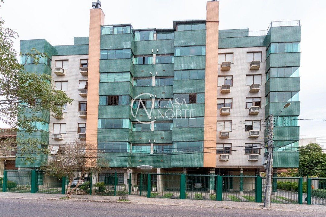 Cobertura à venda com 3 quartos, 247m², 1 suíte, 2 vagas, Avenida Mathilde Trein Renner no bairro Vila Ipiranga em Porto Alegre