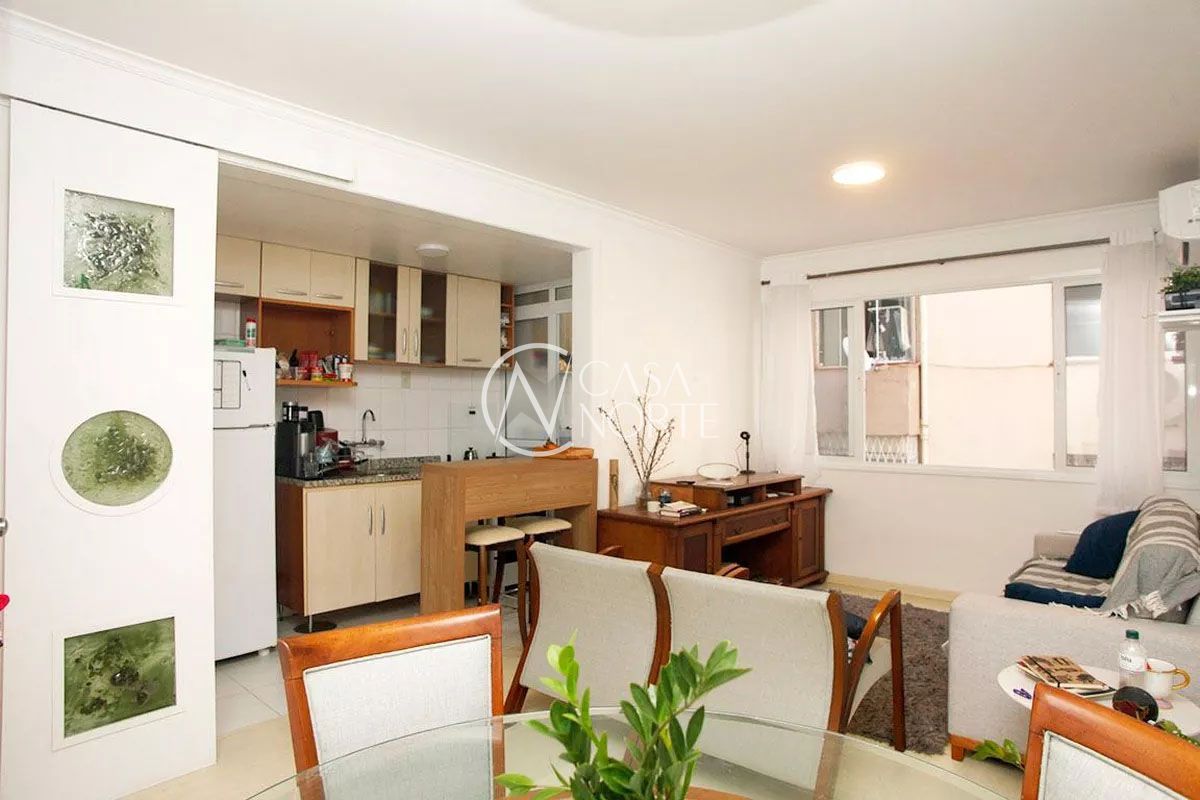 Apartamento à venda com 2 quartos, 58m², 1 suíte, Avenida Osvaldo Aranha no bairro Bom Fim em Porto Alegre