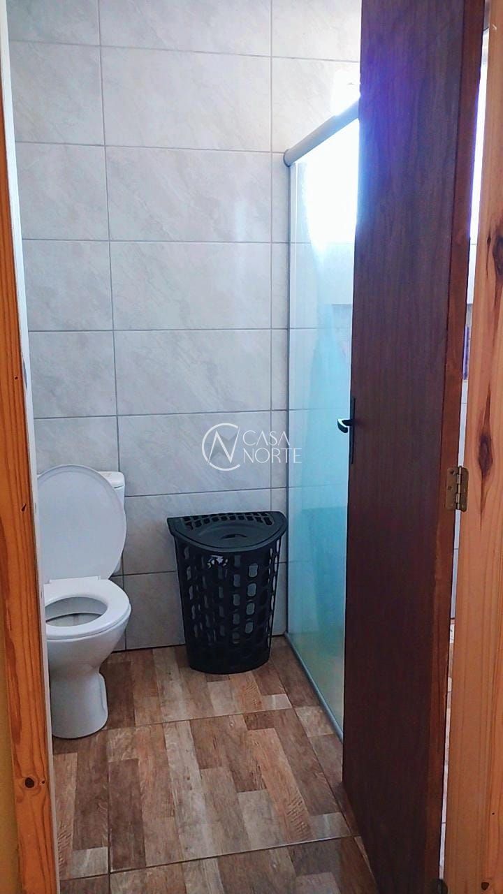 Casa à venda com 2 quartos, 80m², 1 suíte, 2 vagas, Rua Argenor Adolfo Wendler no bairro Ponta Grossa em Porto Alegre