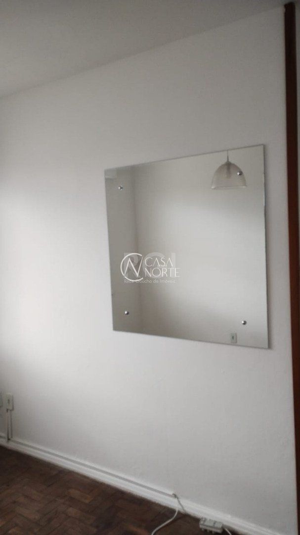 Apartamento à venda com 2 quartos, 46m², 1 vaga, Rua José Domingos Varella no bairro Cavalhada em Porto Alegre