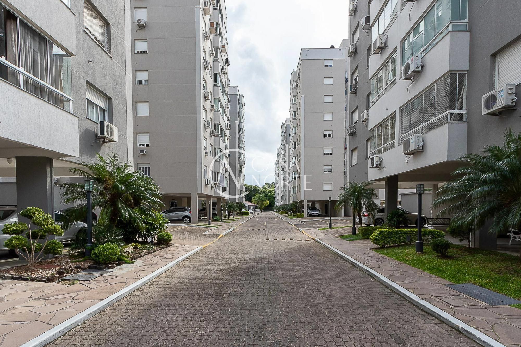 Apartamento à venda com 3 quartos, 66m², 1 vaga, Rua Wilson Adnislen Freitas de Paiva Bueno no bairro Cavalhada em Porto Alegre