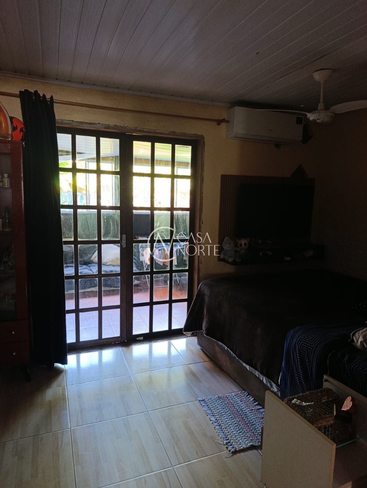 Casa à venda com 2 quartos, 250m², 2 vagas, Estrada Gedeon Leite no bairro Hípica em Porto Alegre