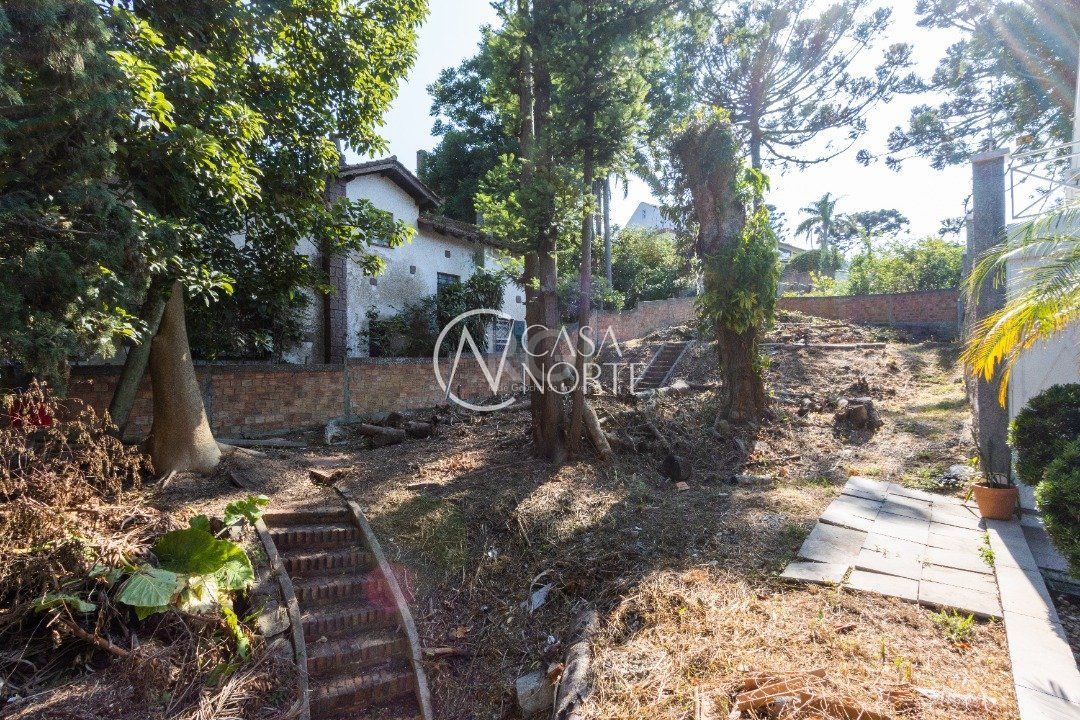 Terreno à venda  com 396m², Rua Professor Pereira Coelho no bairro Tristeza em Porto Alegre