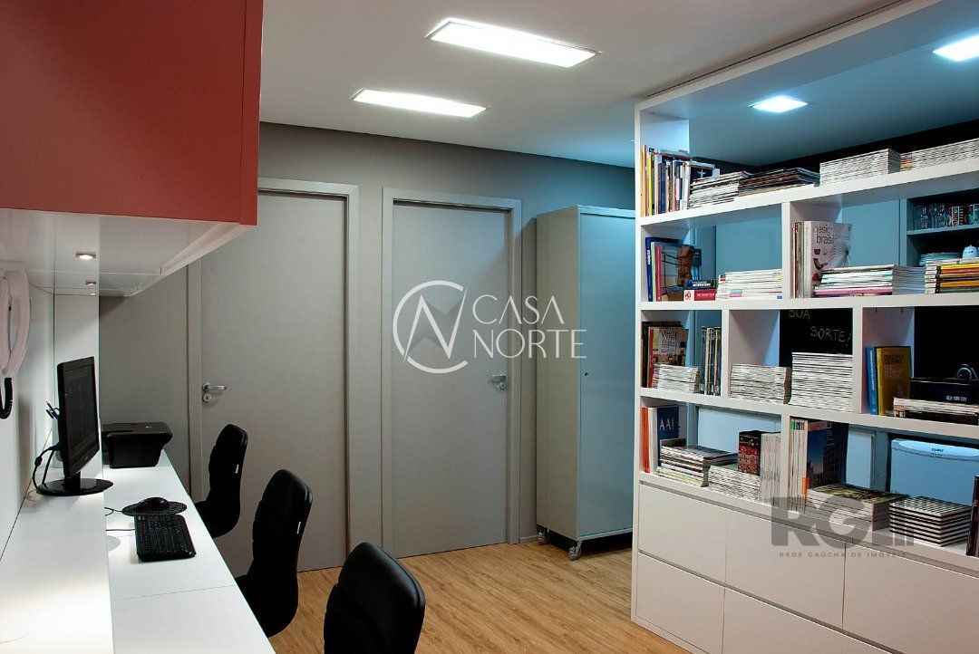 Sala Comercial à venda , 28m², Avenida Getúlio Vargas no bairro Menino Deus em Porto Alegre