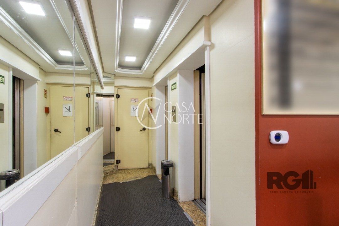 Sala Comercial à venda , 35m², Avenida Senador Salgado Filho no bairro Centro Histórico em Porto Alegre