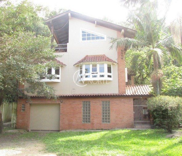 Casa à venda com 2 quartos, 170m², 1 suíte, 1 vaga, Avenida Beira Rio no bairro Belém Novo em Porto Alegre