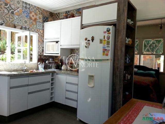 Chácara à venda com -5 quarto, 230m², 1 suíte, -5 vaga, Rua Pedro de Oliveira França no bairro Belém Velho em Porto Alegre