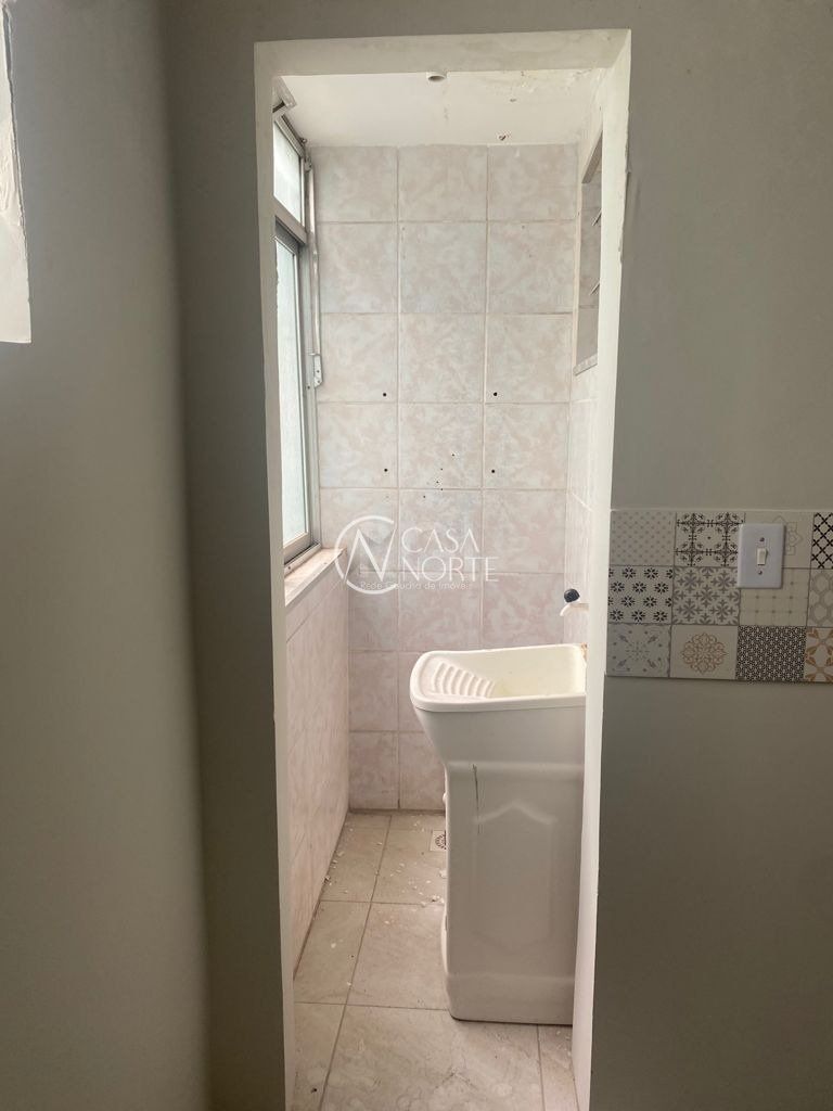 Apartamento à venda com 2 quartos, 50m², 1 vaga, Rua Dona Zulmira no bairro Cavalhada em Porto Alegre