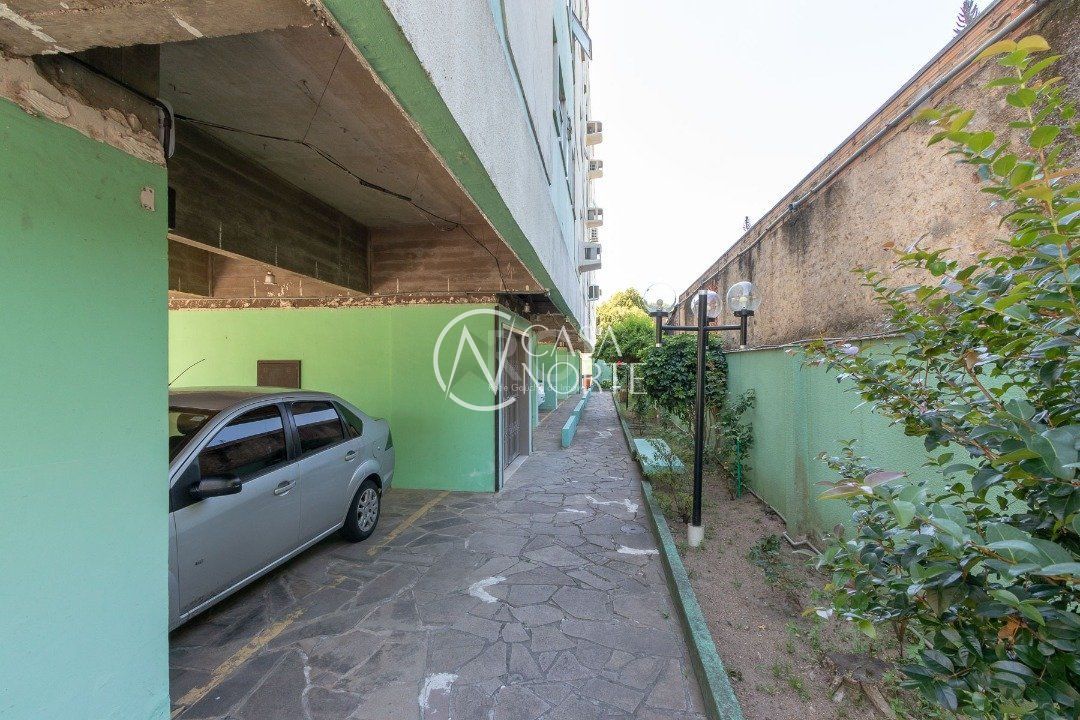 Cobertura à venda com 2 quartos, 79m², 1 suíte, 1 vaga, Rua Chico Pedro no bairro Camaquã em Porto Alegre