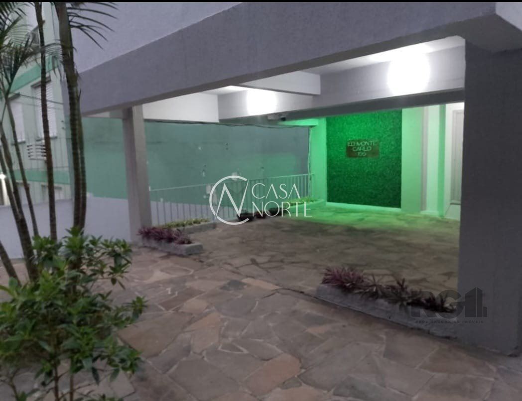 Kitnet à venda com 1 quarto, 30m², Rua Professora Cecy Cordeiro Thofehrn no bairro Sarandi em Porto Alegre