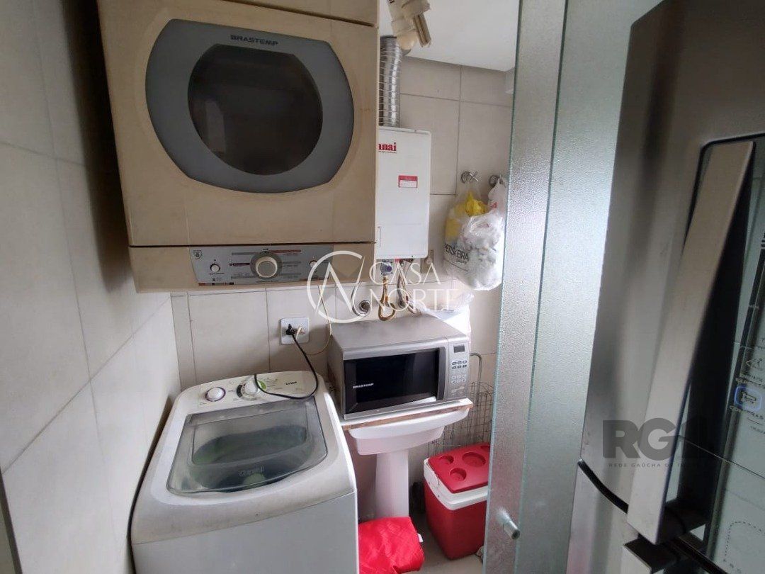 Apartamento à venda com 2 quartos, 75m², 1 suíte, 2 vagas, Rua Coronel Massot no bairro Cristal em Porto Alegre