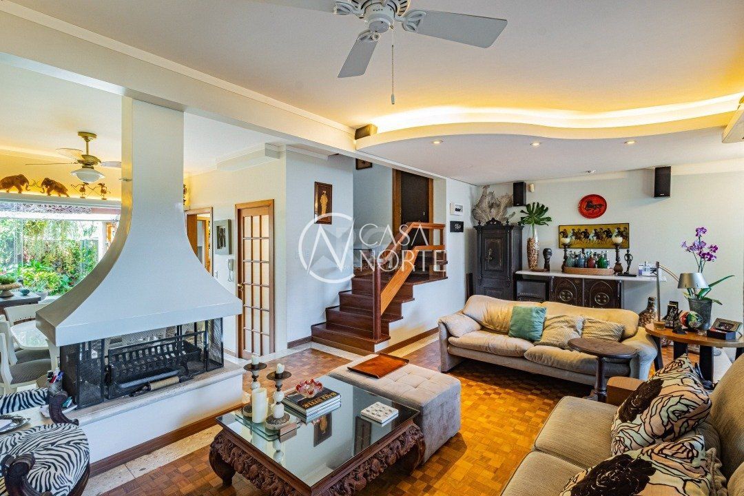 Casa de Condomínio à venda com 4 quartos, 246m², 1 suíte, 2 vagas, Rua Ernesto Paiva no bairro Tristeza em Porto Alegre