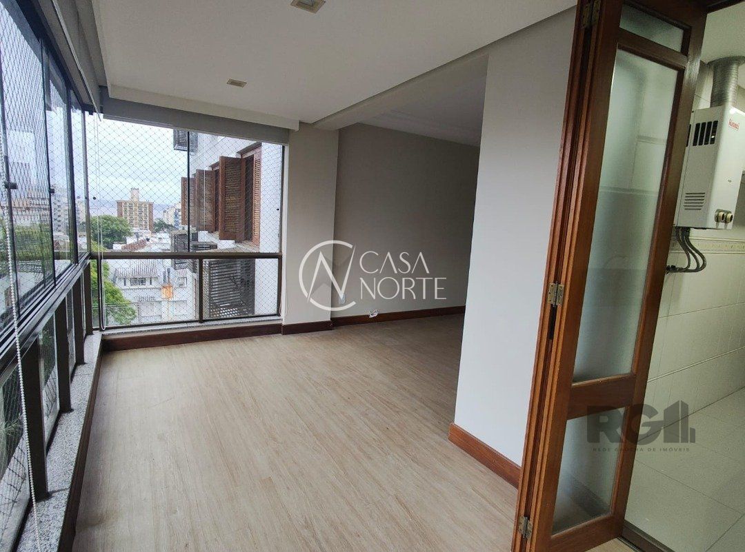 Apartamento à venda com 3 quartos, 95m², 1 suíte, 2 vagas, Rua Doutor Barcelos no bairro Tristeza em Porto Alegre