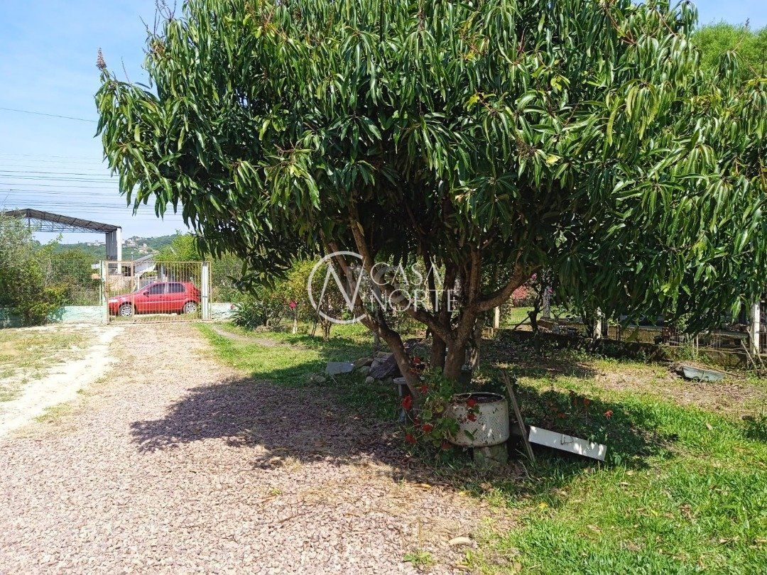 Casa à venda com 2 quartos, 72m², 2 suítes, Rua Oito Mil e Treze no bairro Lageado em Porto Alegre