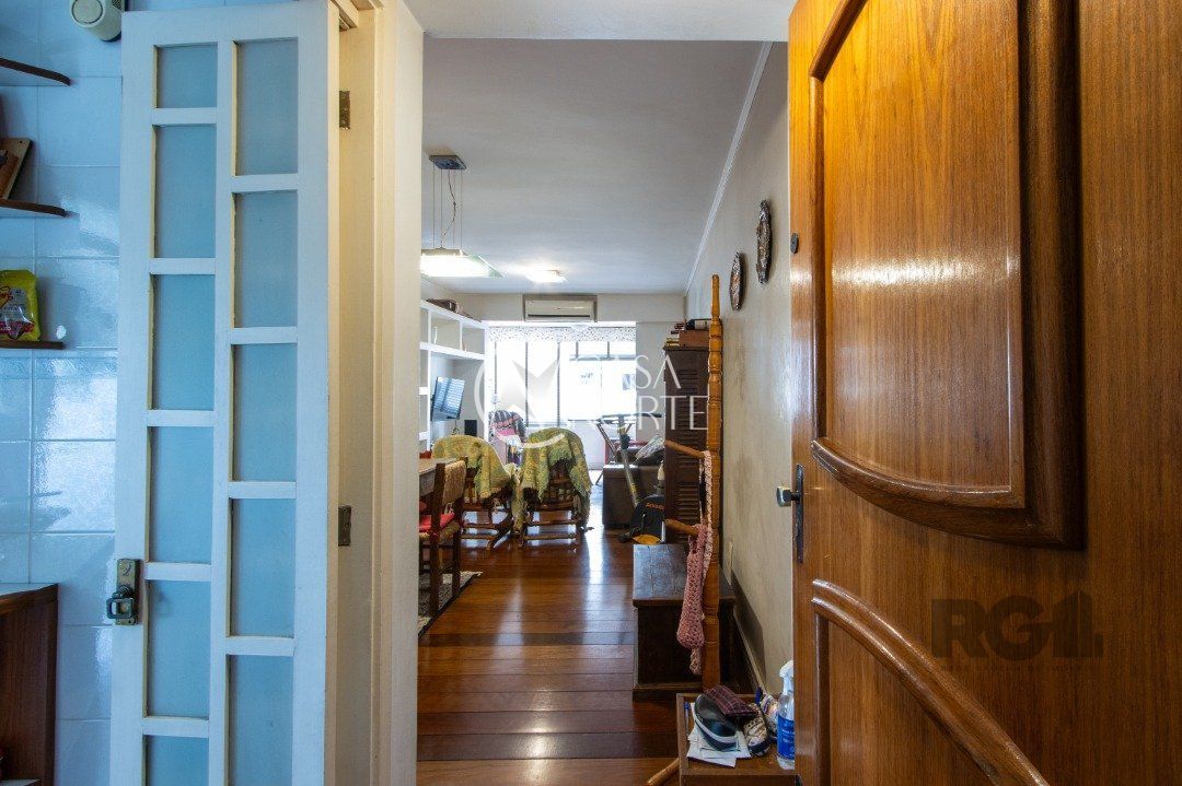 Apartamento à venda com 2 quartos, 73m², 1 vaga, Rua Doutor Castro de Menezes no bairro Vila Assunção em Porto Alegre