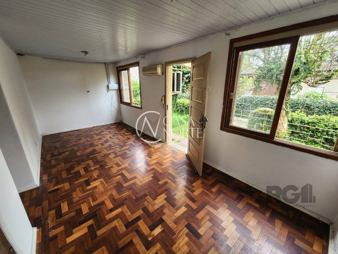 Casa de Condomínio à venda com 3 quartos, 63m², 2 vagas, Rua Butuí no bairro Cristal em Porto Alegre