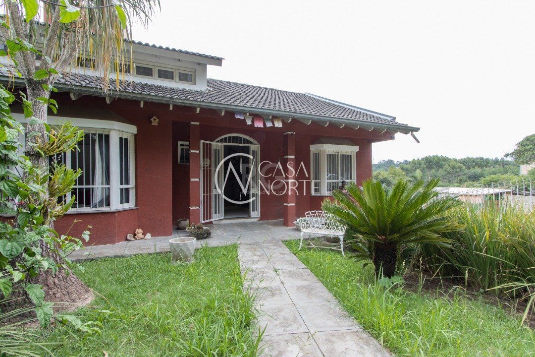 Casa à venda com 4 quartos, 350m², 2 suítes, 3 vagas, Estrada Gedeon Leite no bairro Hípica em Porto Alegre