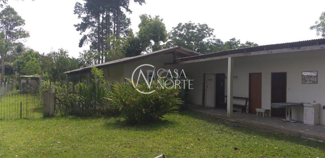 Casa à venda com 4 quartos, 121m², 2 vagas, Rua Adao Martins da Rocha no bairro São Caetano em Porto Alegre