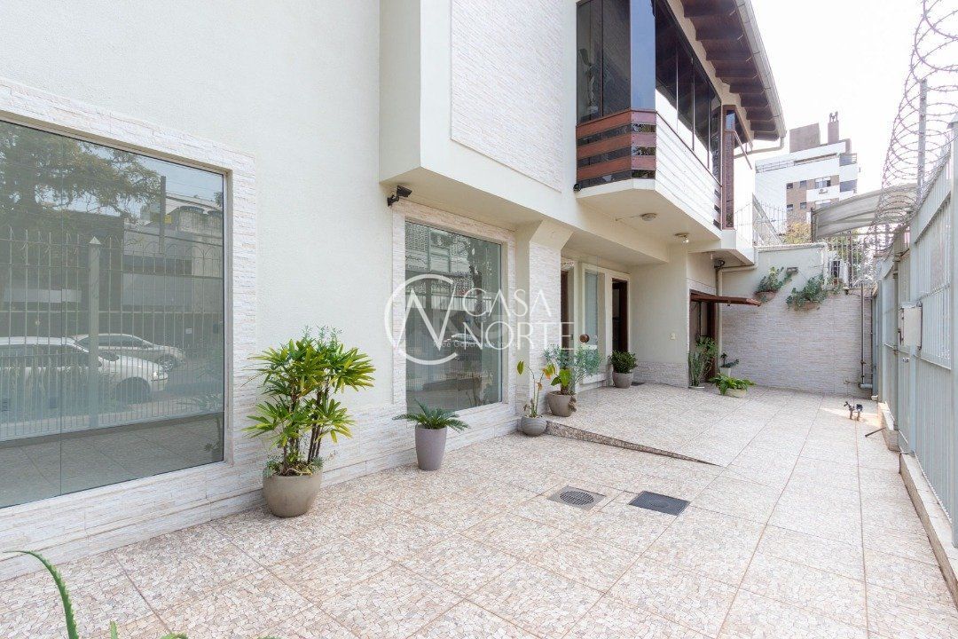 Prédio Comercial à venda , 215m², Rua Dona Augusta no bairro Menino Deus em Porto Alegre