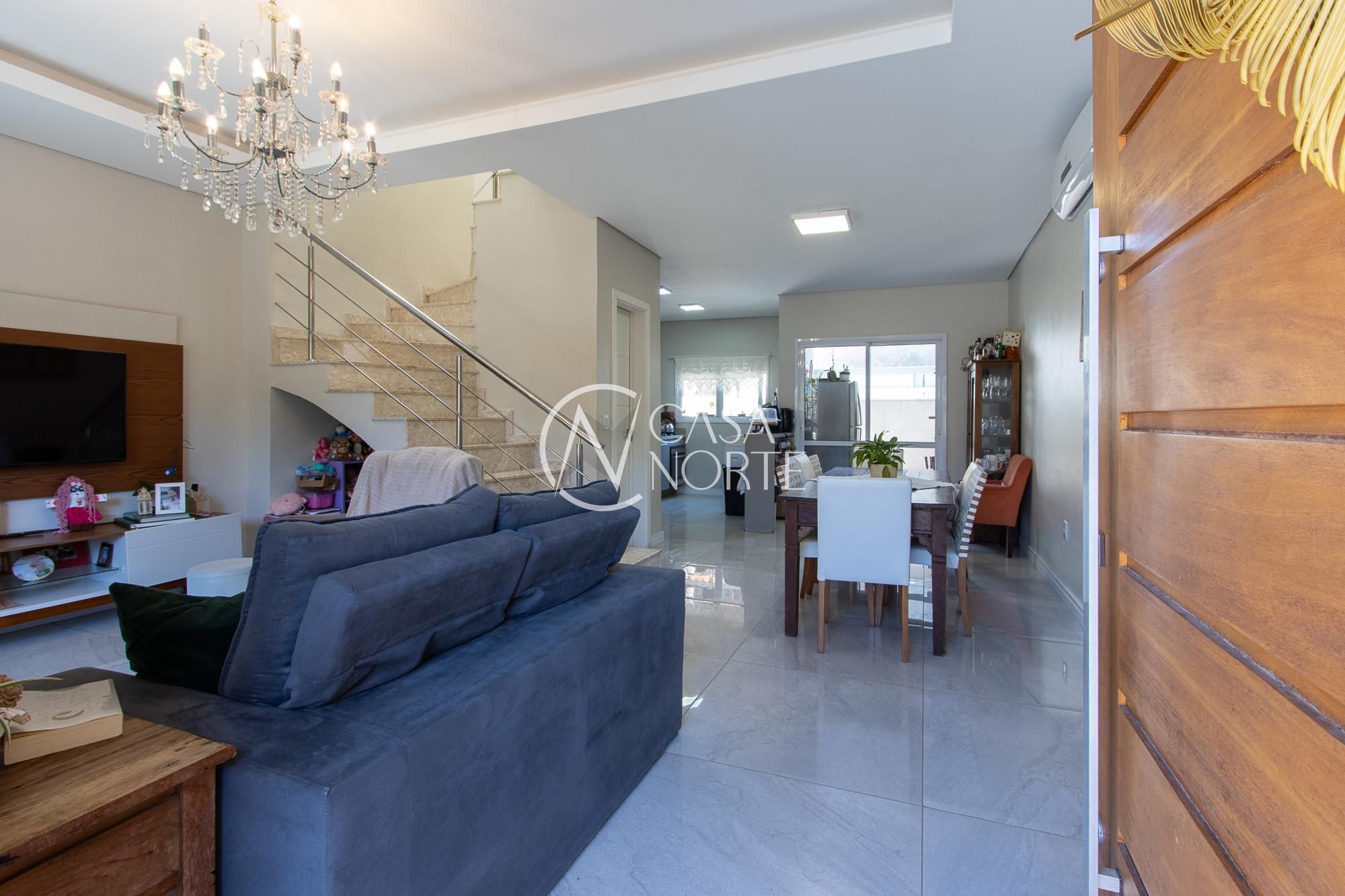 Casa à venda com 3 quartos, 108m², 1 suíte, 2 vagas, Rua José Pereira da Cunha no bairro Vila Nova em Porto Alegre