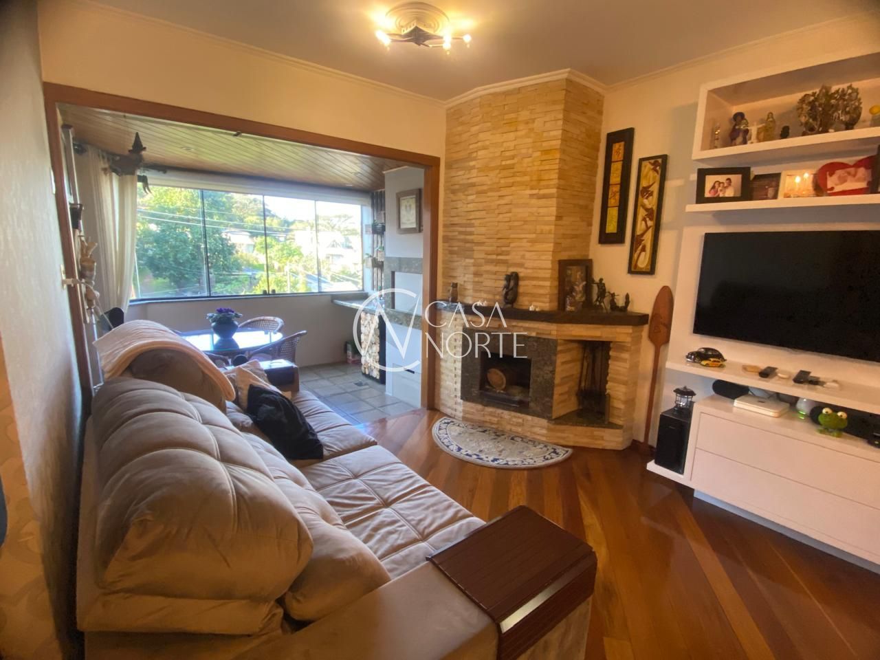 Apartamento à venda com 3 quartos, 102m², 1 suíte, 2 vagas, Avenida Jacuí no bairro Cristal em Porto Alegre