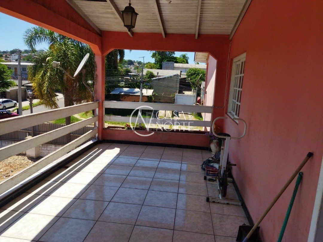 Casa à venda com 5 quartos, 450m², 1 suíte, Rua Ursa Maior no bairro Cristal em Porto Alegre