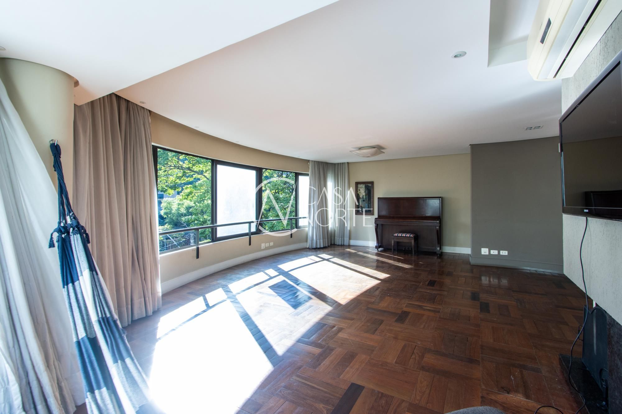 Apartamento à venda com 2 quartos, 126m², 2 suítes, 2 vagas, Rua Barão de Ubá no bairro Bela Vista em Porto Alegre