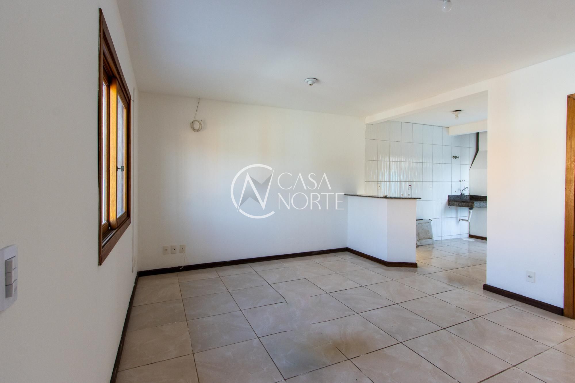 Casa à venda com 2 quartos, 61m², 1 vaga, Rua Catarina Quadros no bairro Hípica em Porto Alegre