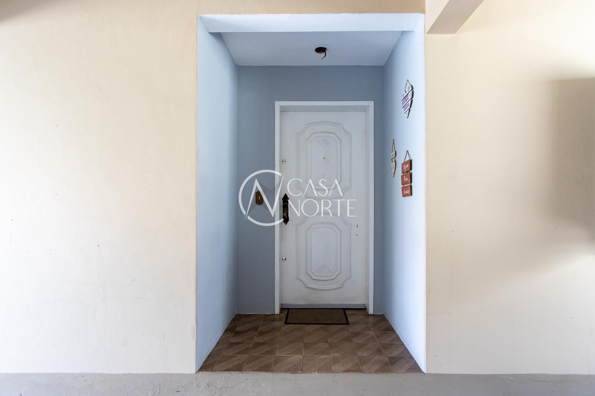 Casa à venda com 4 quartos, 262m², 1 suíte, 3 vagas, Rua Fábio Coelho de Magalhães no bairro Serraria em Porto Alegre