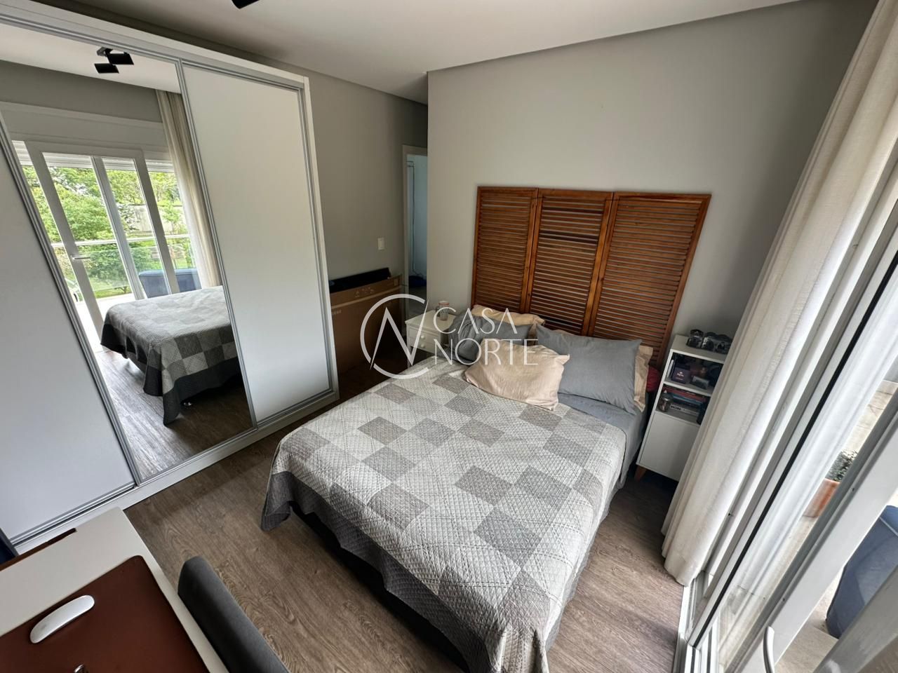 Casa de Condomínio à venda com 4 quartos, 230m², 4 suítes, 4 vagas, Avenida Juca Batista no bairro Terraville em Porto Alegre