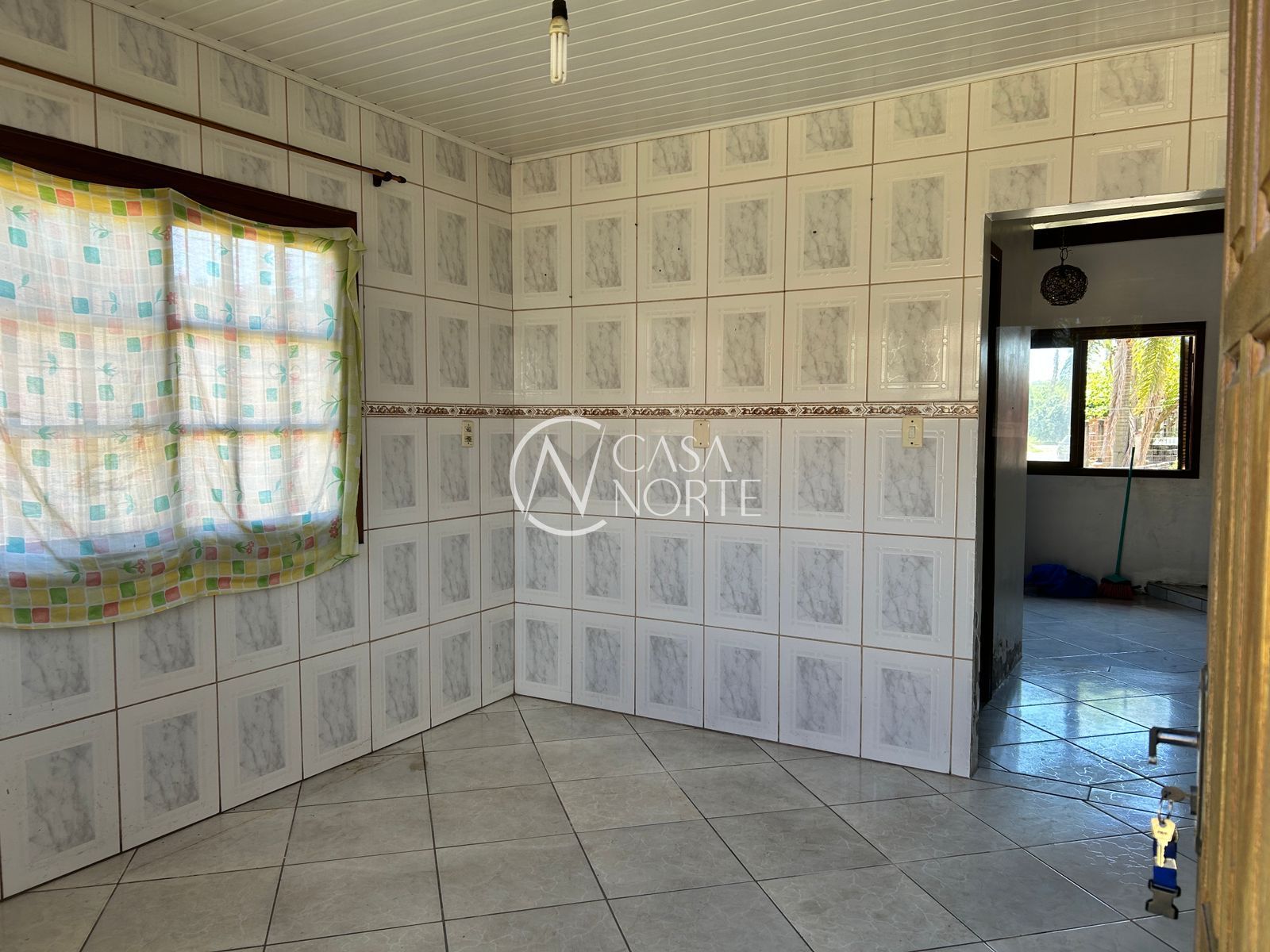 Casa à venda com 3 quartos, 110m², 2 vagas, Rua João Costi no bairro Hípica em Porto Alegre