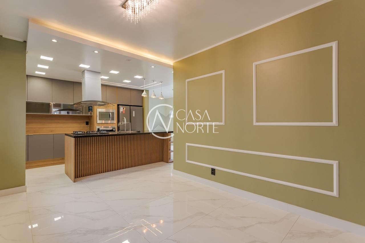 Casa à venda com 3 quartos, 223m², 1 suíte, 3 vagas, Travessa Bermudas no bairro Jardim Lindóia em Porto Alegre