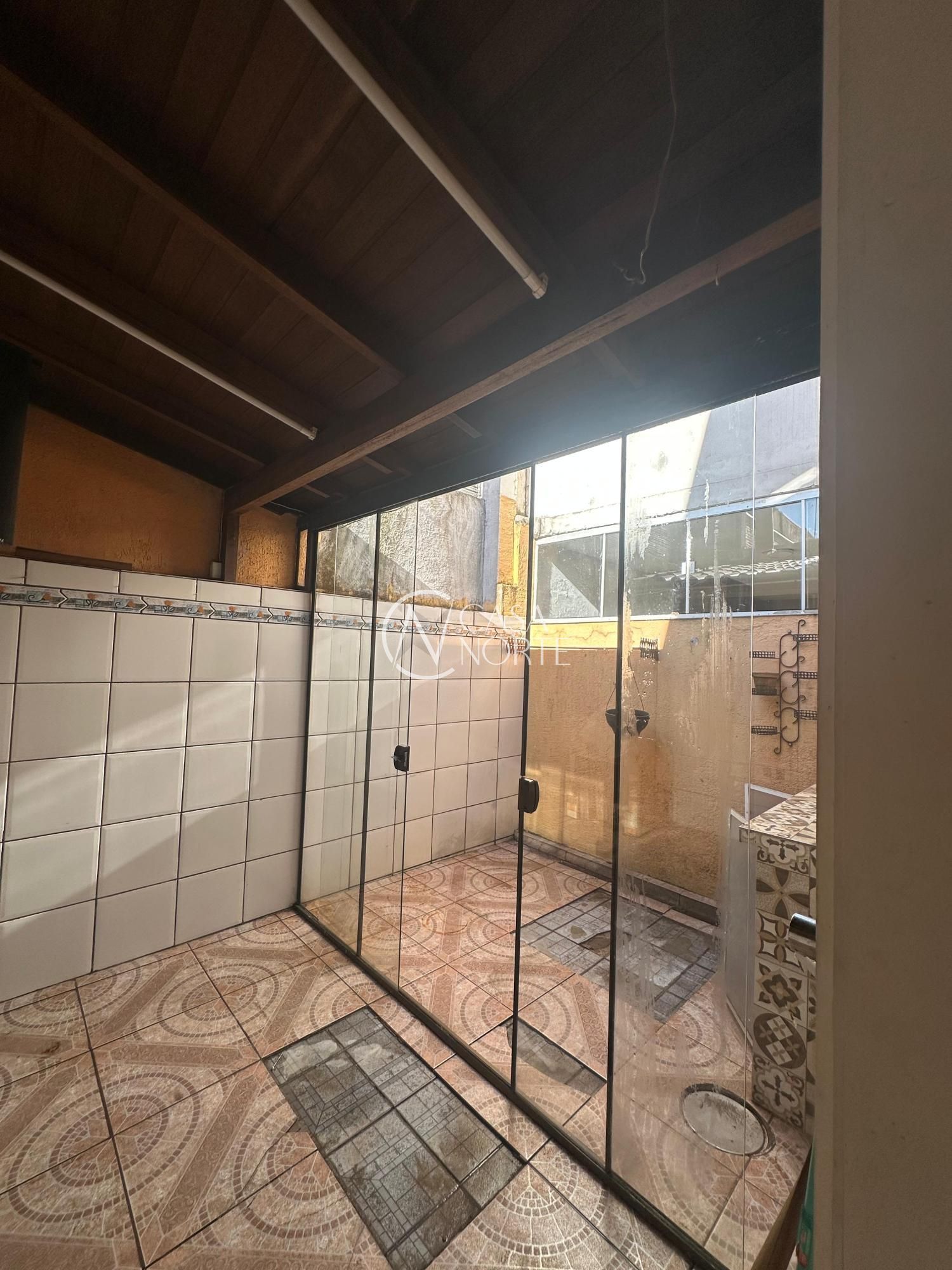 Casa à venda com 3 quartos, 115m², 1 vaga, Avenida João Ferreira Jardim no bairro Parque Santa Fé em Porto Alegre