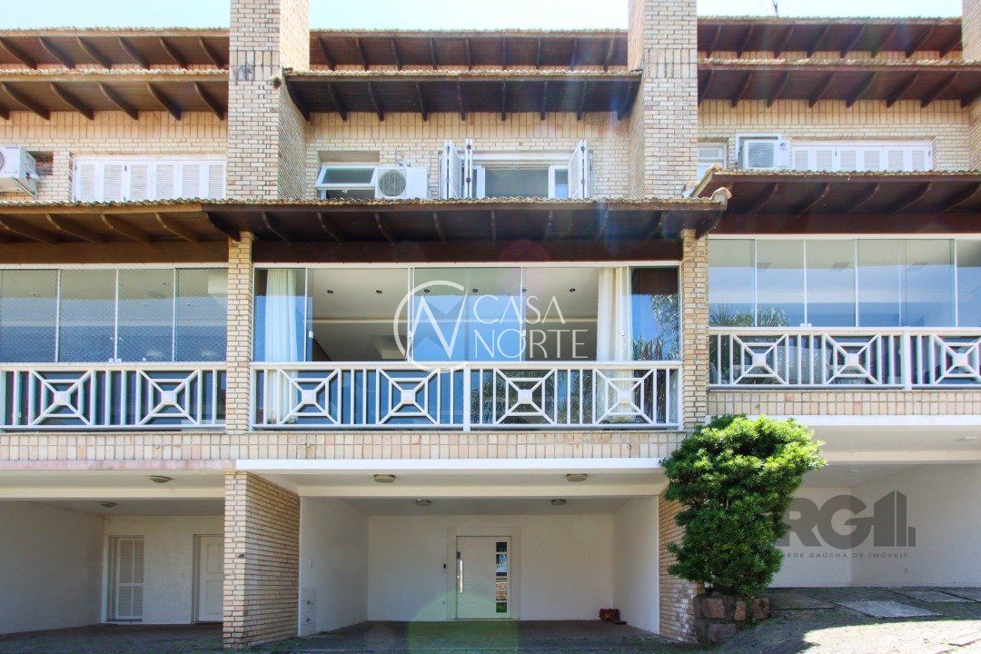 Casa de Condomínio à venda com 3 quartos, 222m², 1 suíte, 2 vagas, Rua Professor Xavier Simões no bairro Sétimo Céu em Porto Alegre