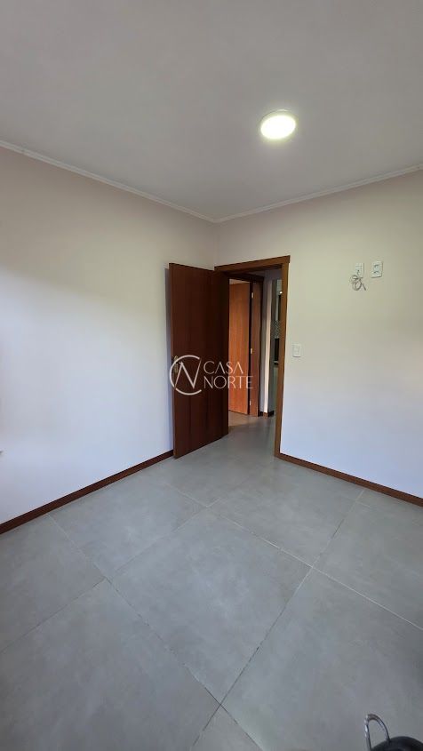 Apartamento à venda com 2 quartos, 58m², 1 suíte, 1 vaga, Avenida Chuí no bairro Cristal em Porto Alegre