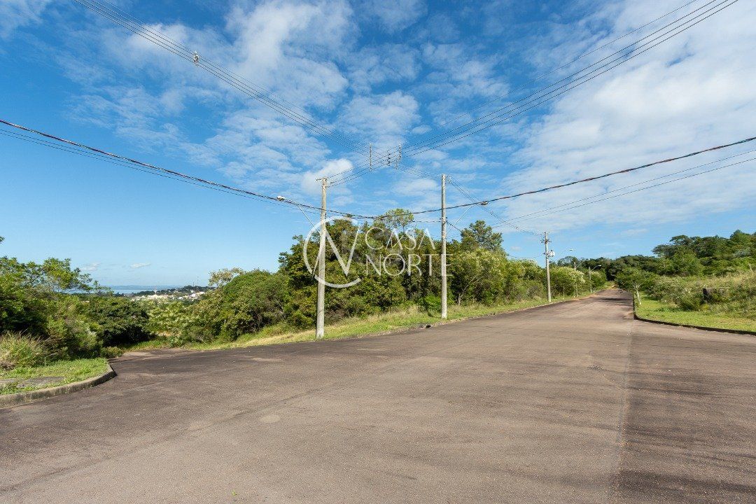 Terreno à venda  com 300m², Estrada Cristiano Kraemer no bairro Vila Nova em Porto Alegre