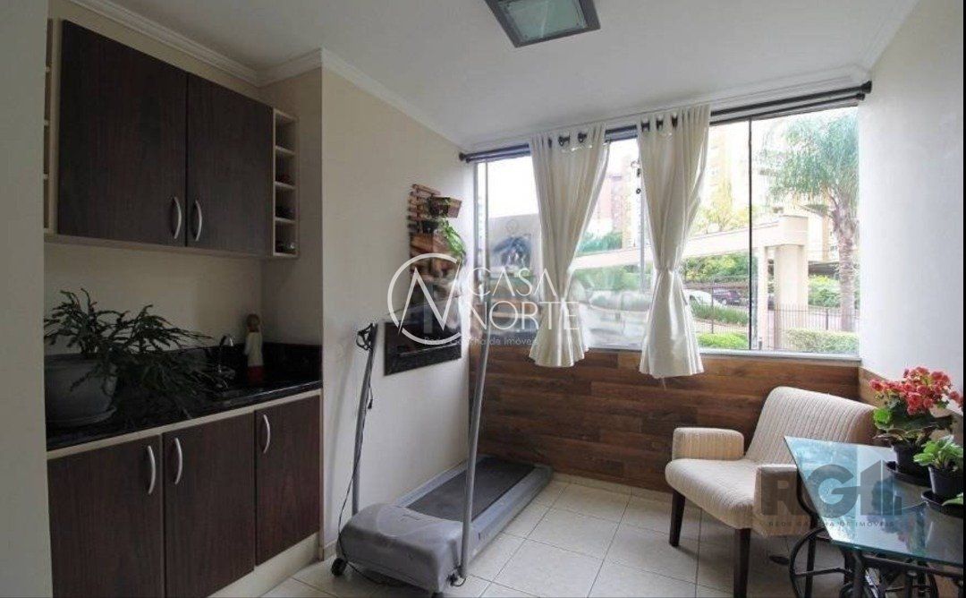 Apartamento à venda com 3 quartos, 112m², 1 suíte, 1 vaga, Avenida General Barreto Viana no bairro Chácara das Pedras em Porto Alegre
