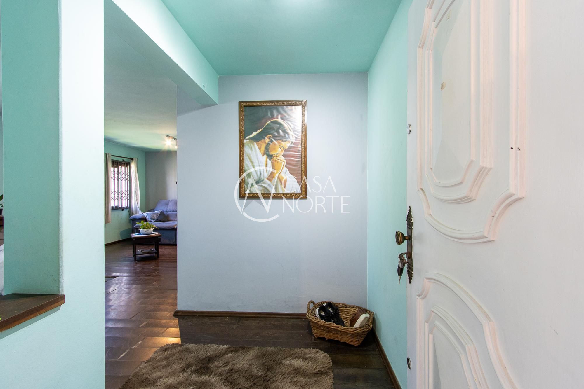 Casa à venda com 4 quartos, 262m², 1 suíte, 3 vagas, Rua Fábio Coelho de Magalhães no bairro Serraria em Porto Alegre