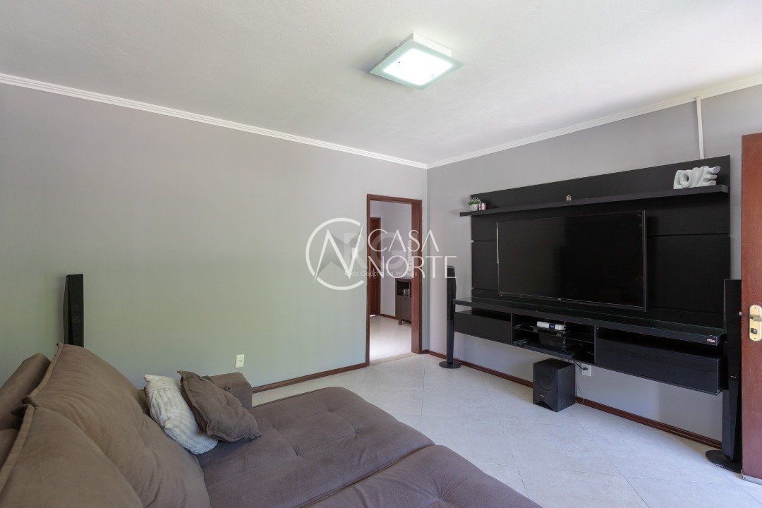 Casa à venda com 4 quartos, 110m², 1 suíte, 3 vagas, Rua Antônio Joséphino Perrone no bairro Espírito Santo em Porto Alegre