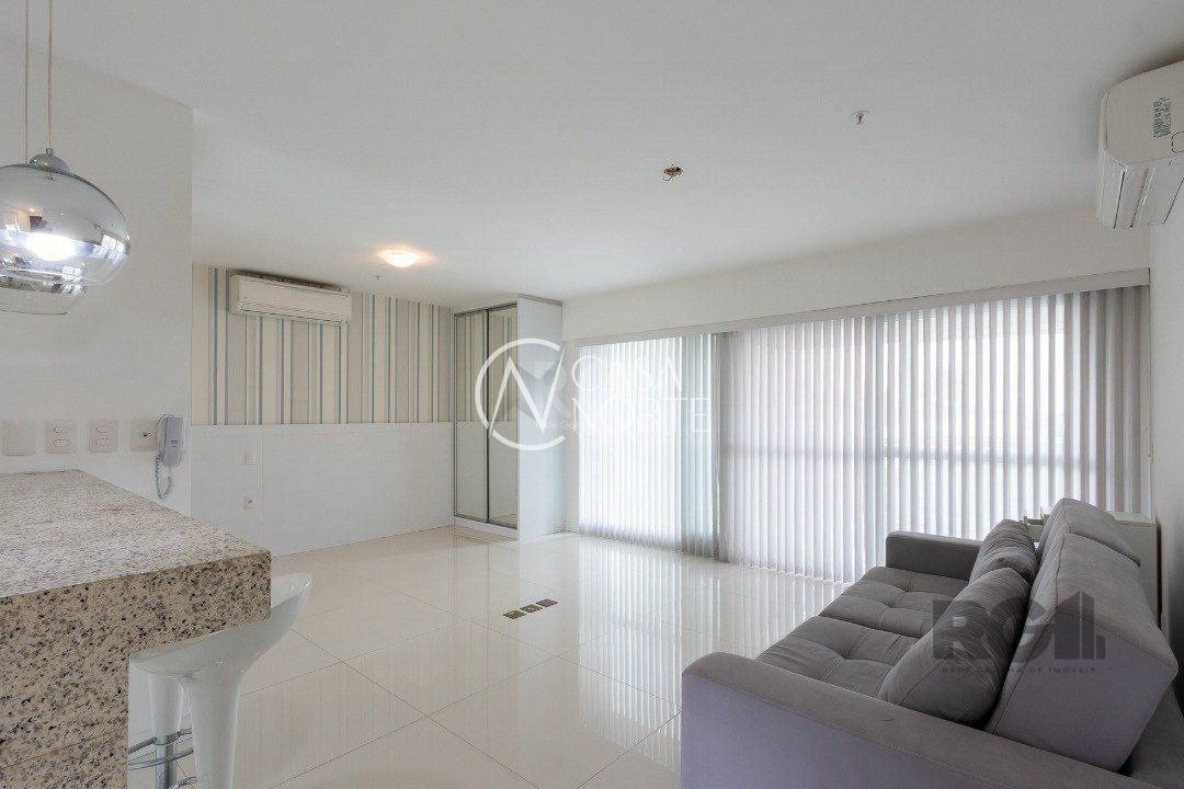 Flat à venda com 1 quarto, 52m², 1 vaga, Avenida Diario de Noticias no bairro Cristal em Porto Alegre