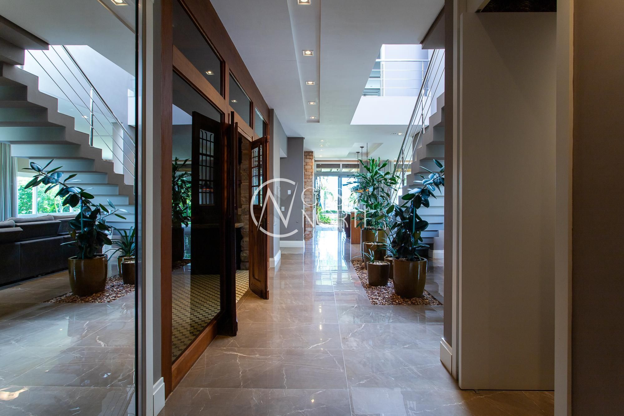 Casa de Condomínio à venda com 4 quartos, 570m², 4 suítes, 2 vagas, Avenida Juca Batista no bairro Terraville em Porto Alegre