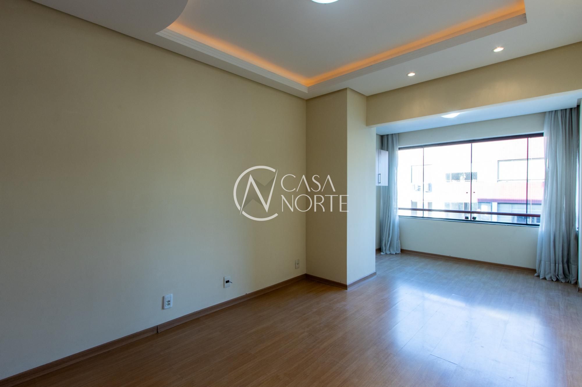 Cobertura à venda com 2 quartos, 147m², 2 vagas, Rua Luiz de Camões no bairro Santo Antônio em Porto Alegre