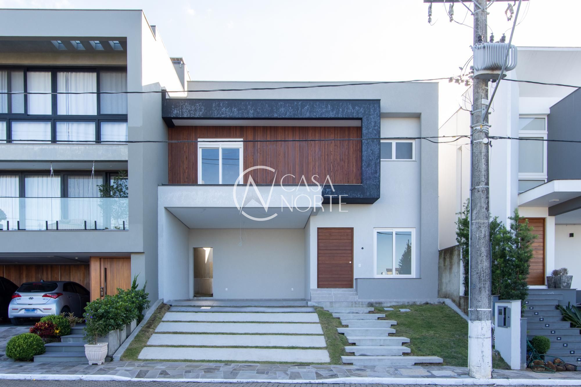 Casa de Condomínio à venda com 3 quartos, 194m², 3 suítes, 4 vagas, Rua Ivo Walter Kern no bairro Hípica em Porto Alegre