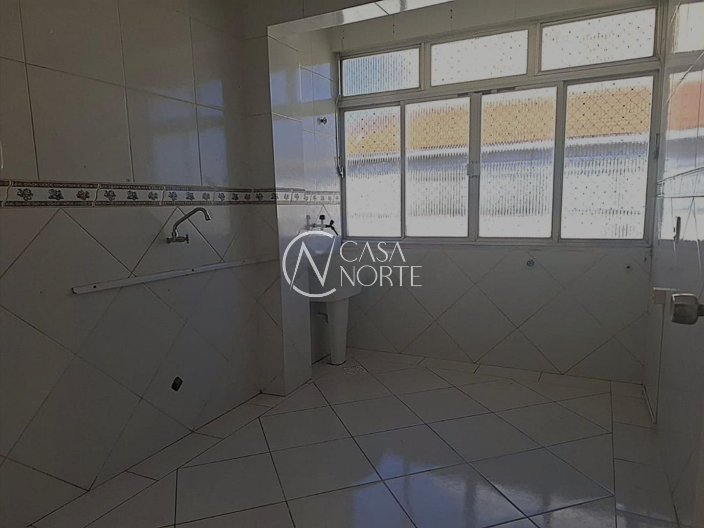 Apartamento à venda com 2 quartos, 54m², Avenida Chuí no bairro Cristal em Porto Alegre