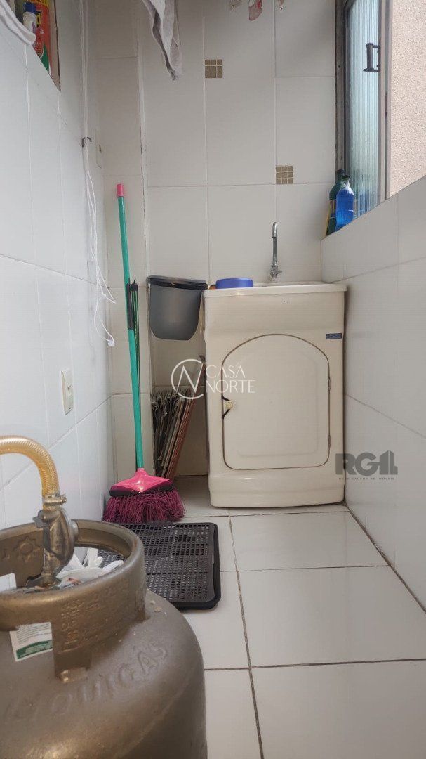 Apartamento à venda com 2 quartos, 61m², Avenida Wenceslau Escobar no bairro Tristeza em Porto Alegre