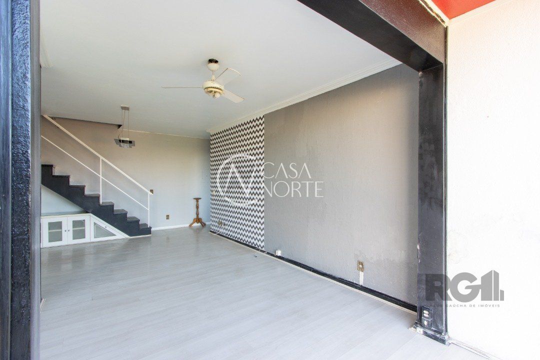 Cobertura à venda com 3 quartos, 207m², 1 suíte, 1 vaga, Rua Butui no bairro Cristal em Porto Alegre
