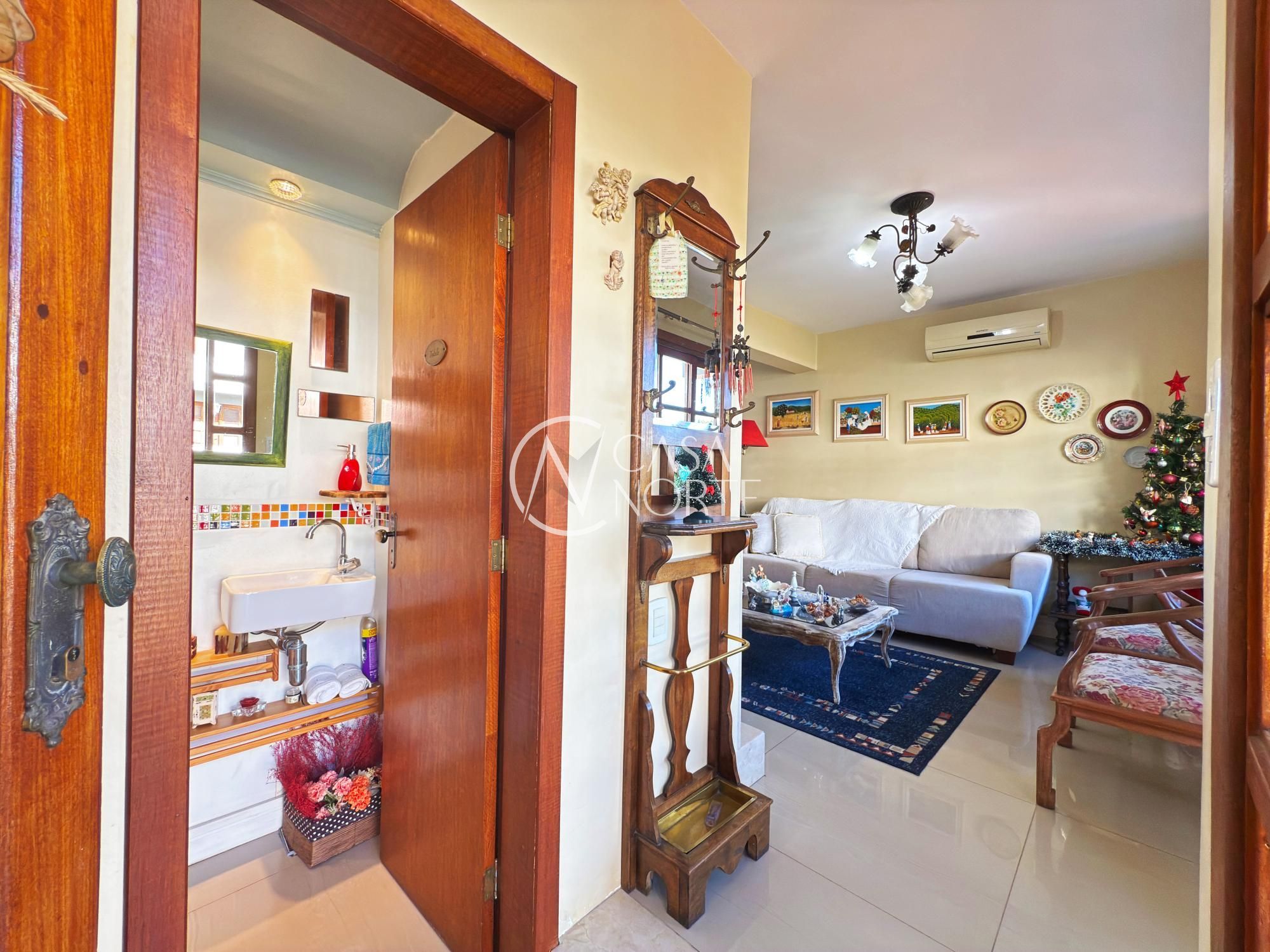 Casa de Condomínio à venda com 3 quartos, 185m², 1 suíte, 3 vagas, Rua General Rondon no bairro Tristeza em Porto Alegre