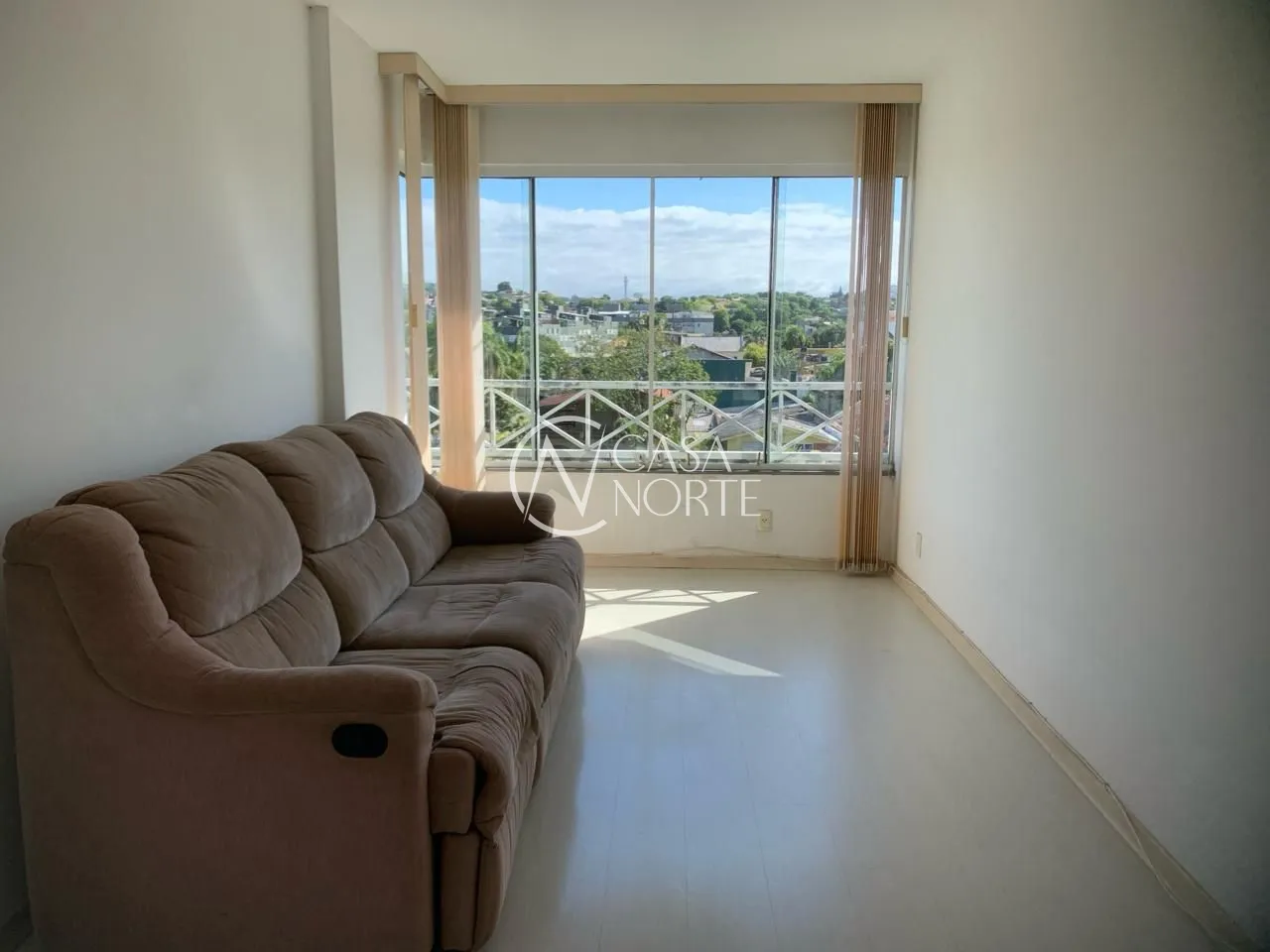 Apartamento à venda com 2 quartos, 56m², Rua Xavier da Cunha no bairro Nonoai em Porto Alegre