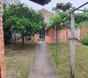 Casa à venda com 3 quartos, 100m², 3 vagas, Rua Dona Sebastiana no bairro São João em Porto Alegre