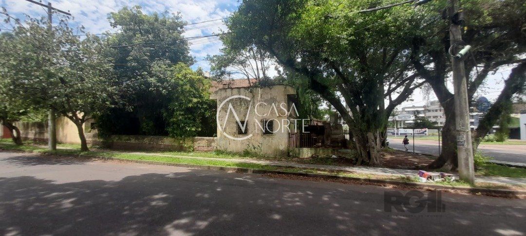 Terreno à venda  com 968m², Avenida Coronel Marcos no bairro Pedra Redonda em Porto Alegre